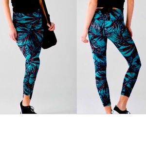 Lululemon Tropical Print Wunderunder Pants, size 4